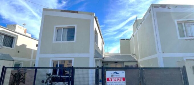 Complejo de 3 dúplex en venta, José Coronel N° 905, esquina Bustamante y Guerra, Rawson