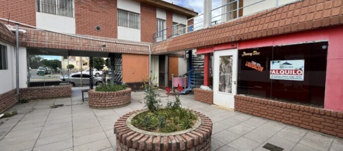 Local comercial en alquiler, Galería 25 de Mayo, Rawson